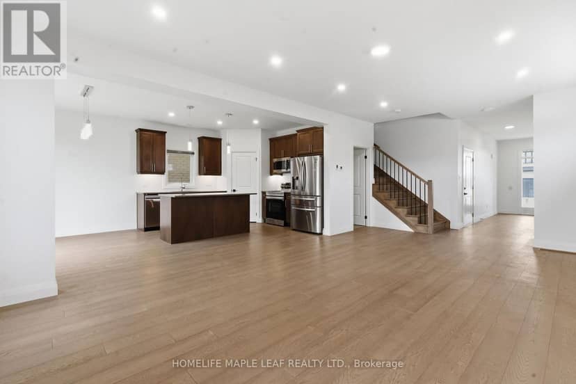 1566 Wright Crescent — photo 7 of 40