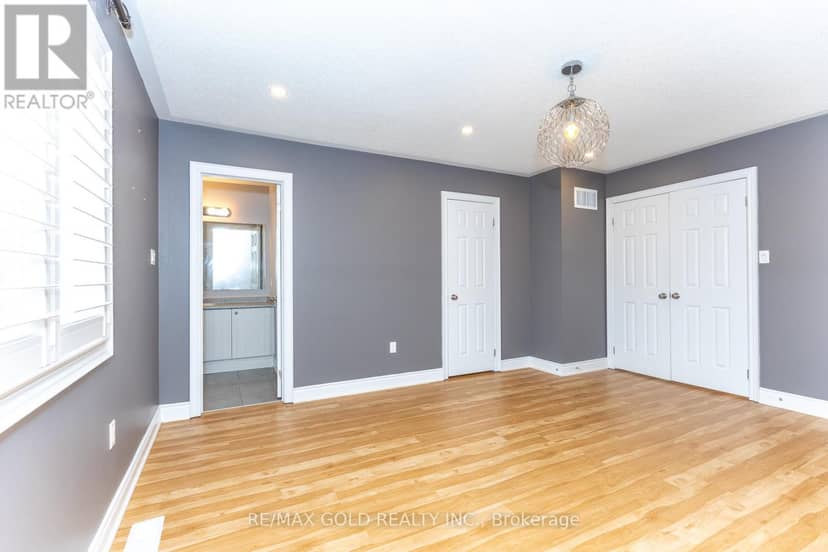 943 Transom Crescent — photo 30 of 40