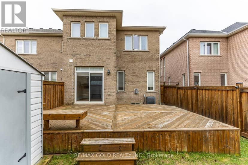 943 Transom Crescent — photo 6 of 40