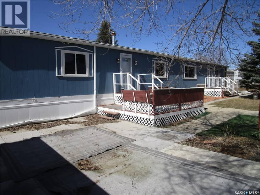 28 Crystal DRIVE — photo 2 of 20