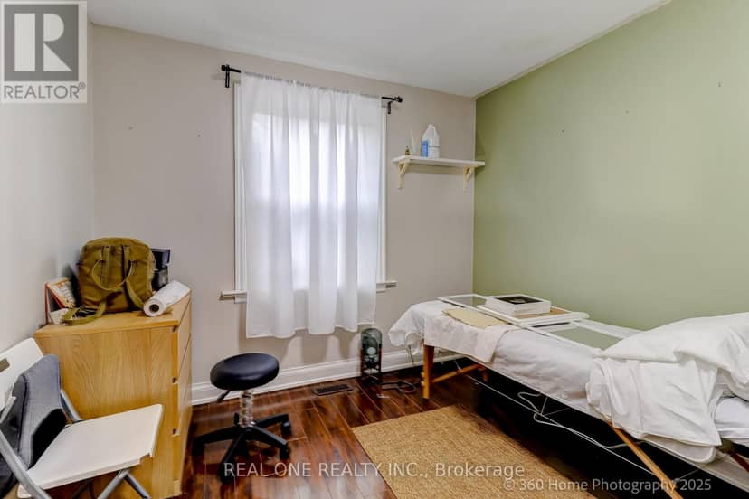212 Cummer Avenue — photo 15 of 27