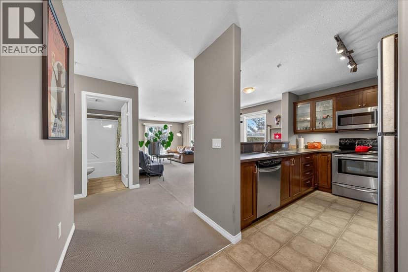 4884 Stanley Street Unit# 310, Radium Hot Springs, photo 2