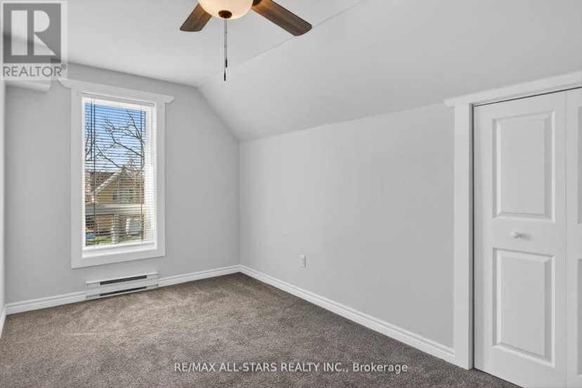 16 St David Street — photo 17 of 38