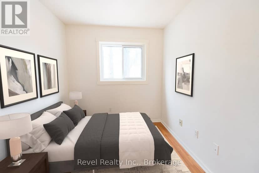 227 - 17 Harbour Street W — photo 6 of 20