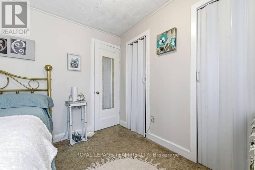 3709 Old Barrys Bay Road — photo 27 of 40
