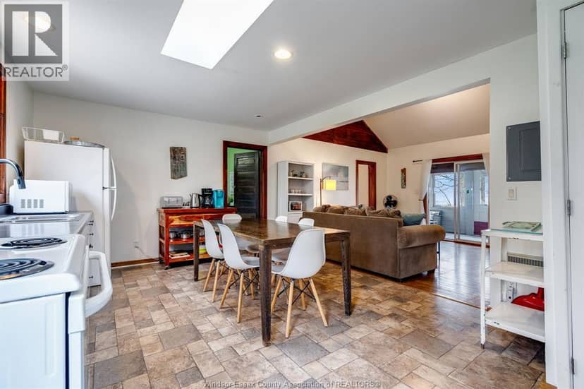 170 North Shore Road, Pelee Island, photo 4