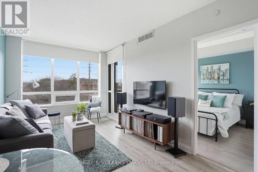 528 - 7608 Yonge Street — photo 10 of 25