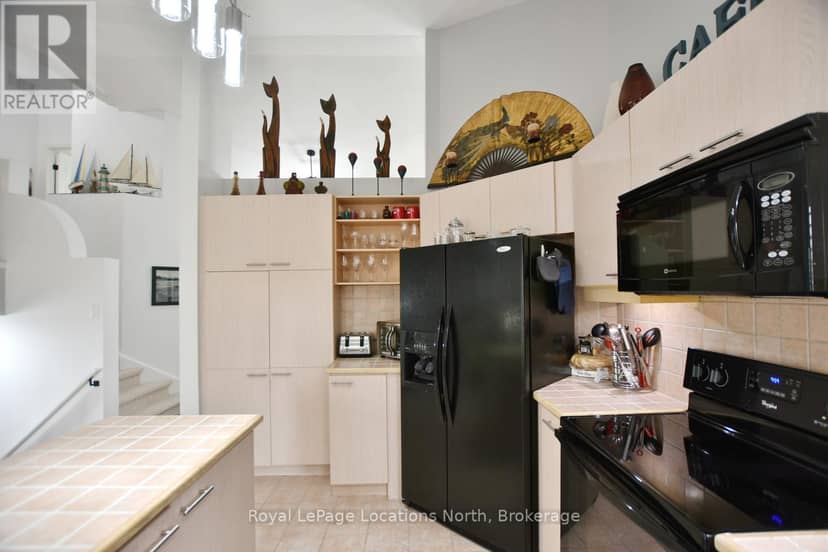 61 Barker Boulevard — photo 18 of 40