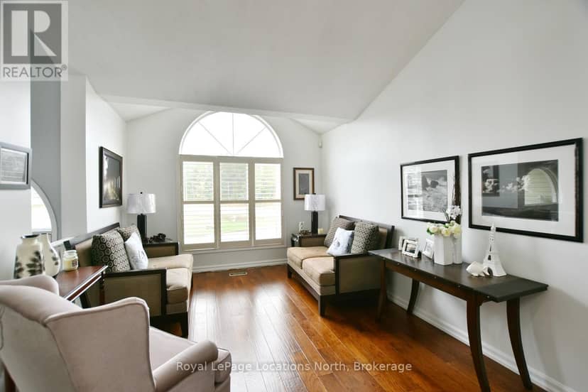 61 Barker Boulevard — photo 6 of 40
