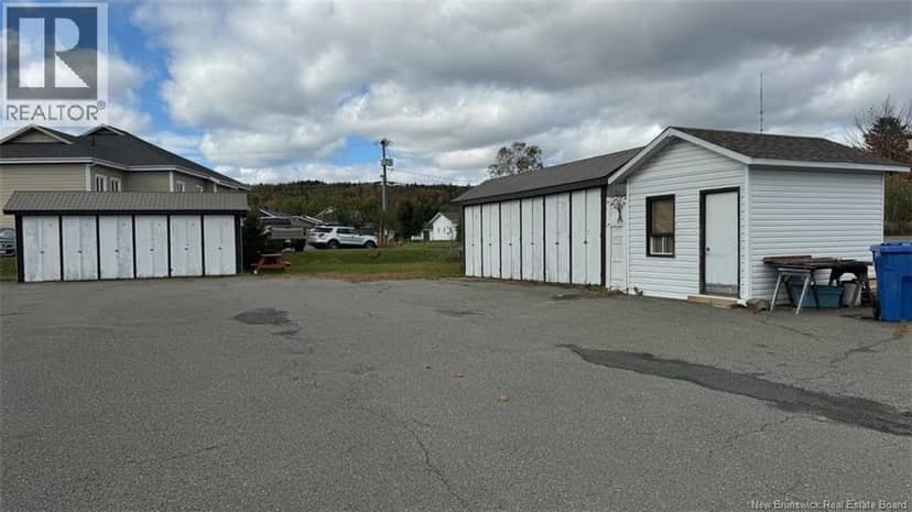 17 Carrier Street, Edmundston, photo 2