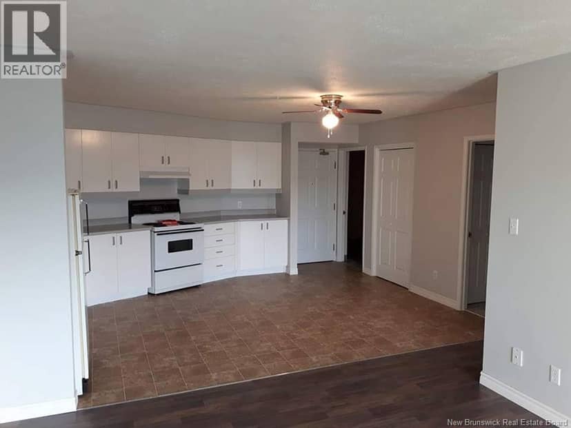 127-165 St-Francois Street — photo 7 of 29