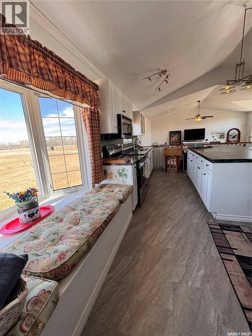 Balgonie Commuter Acreage (McMain) — photo 10 of 40