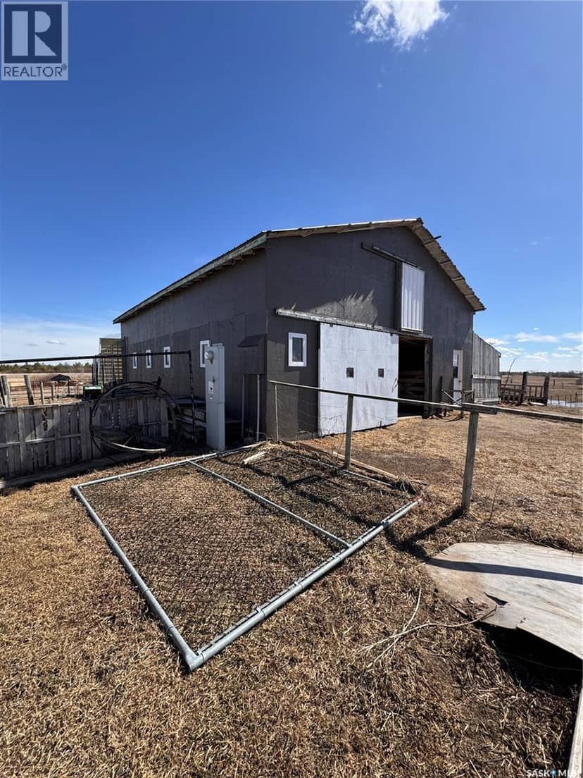 Balgonie Commuter Acreage (McMain) — photo 32 of 40