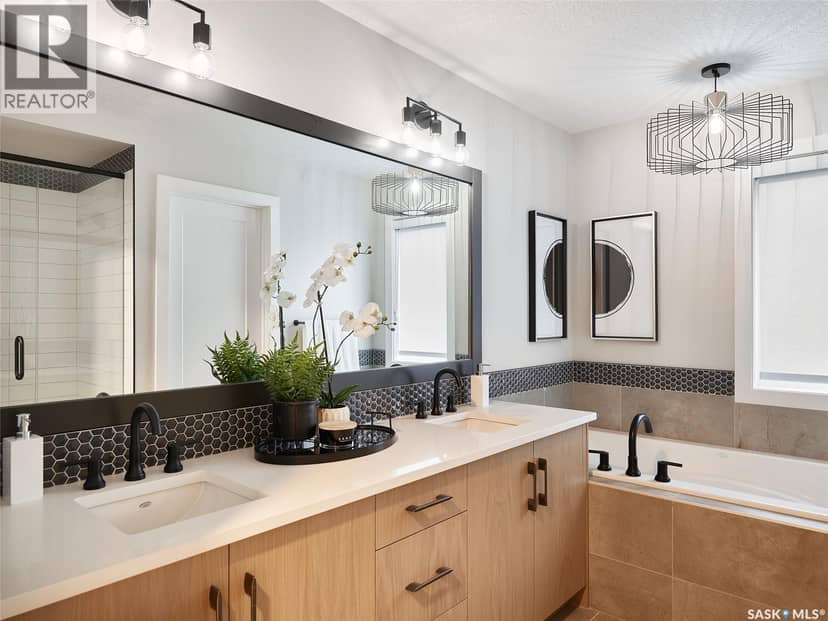 1122 Camden GARDENS, White City, photo 7