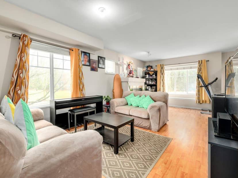 96 12110 75A AVENUE, Surrey, photo 3