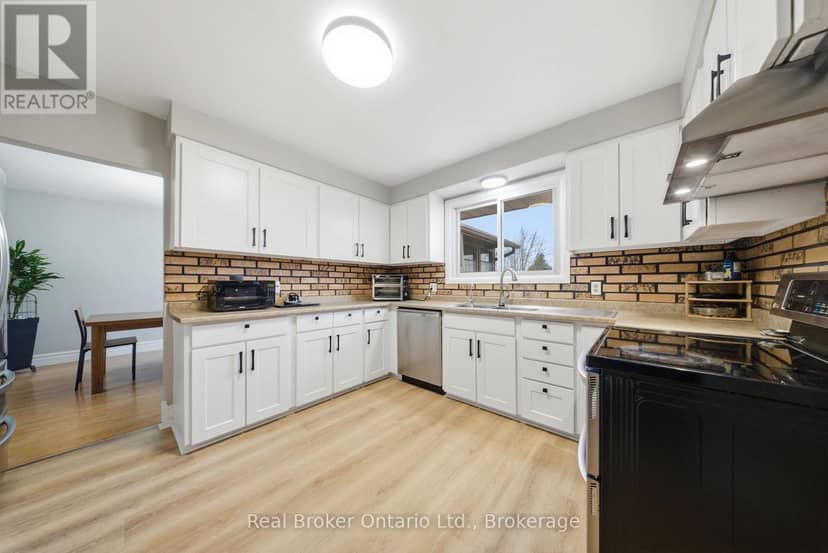11 Burtch Road — photo 10 of 40