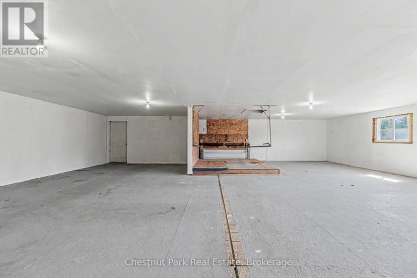 1137 Sunset Drive — photo 37 of 40