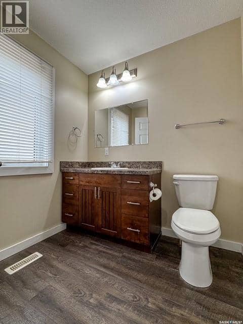 614 7th AVENUE NE, Swift Current, photo 7
