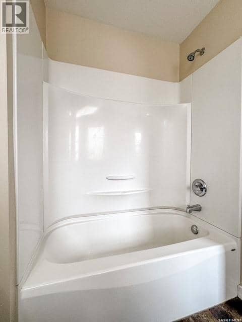 614 7th AVENUE NE, Swift Current, photo 8
