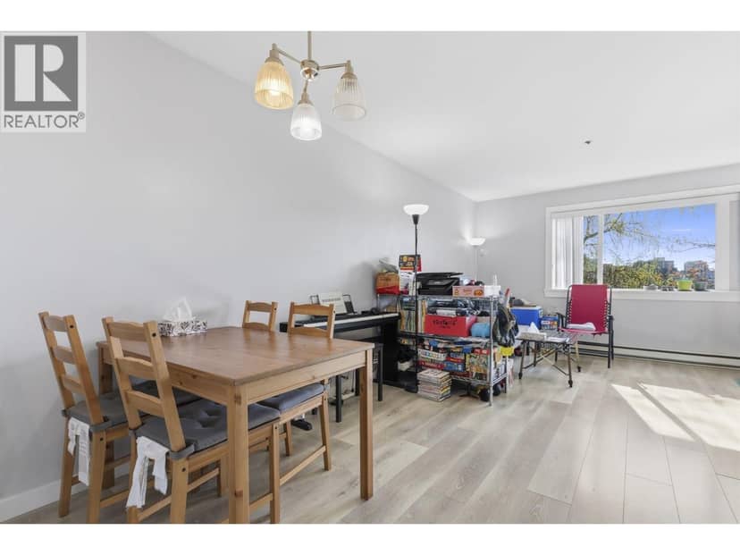 303 1310 CARIBOO STREET, New Westminster, photo 5