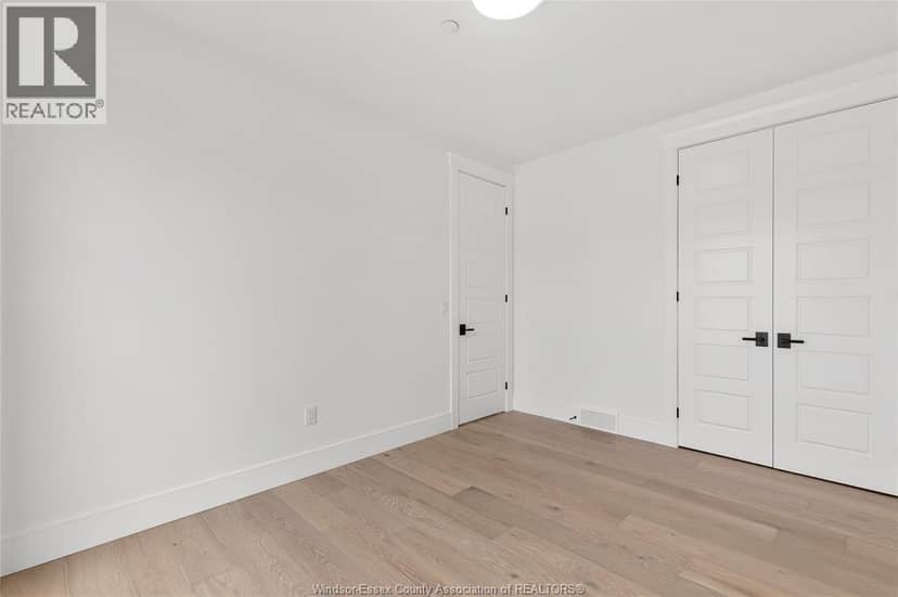 650 Summit Street — photo 23 of 40