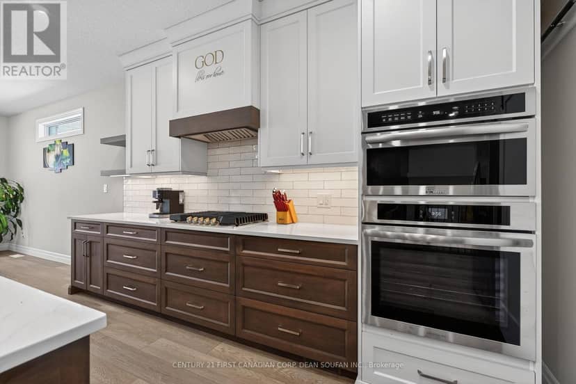 44 Muirfield Drive — photo 12 of 40