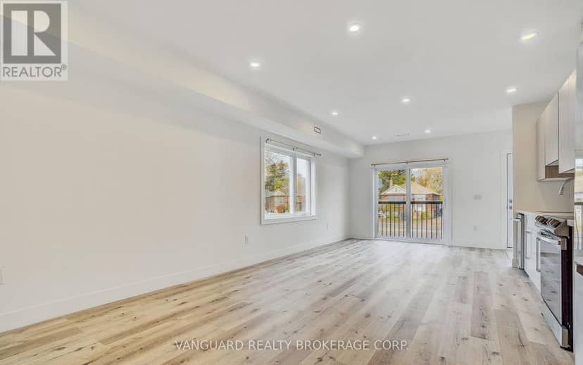 1937 Lawrence Avenue W, Toronto, photo 6