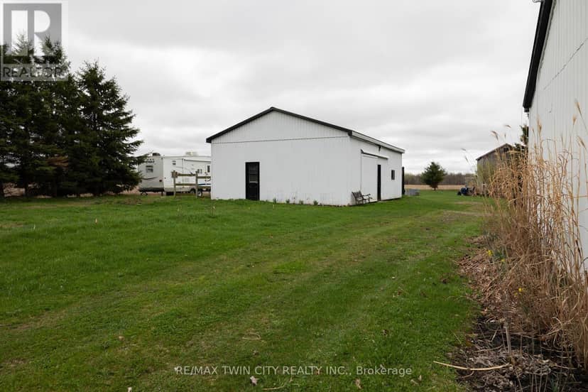 8 Conc. 8 Townsend — photo 11 of 26