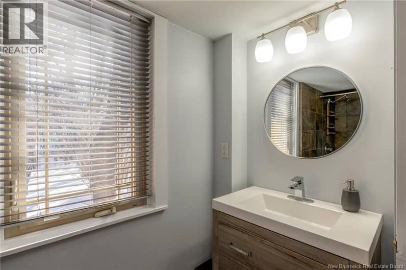 455 Main Street — photo 18 of 40