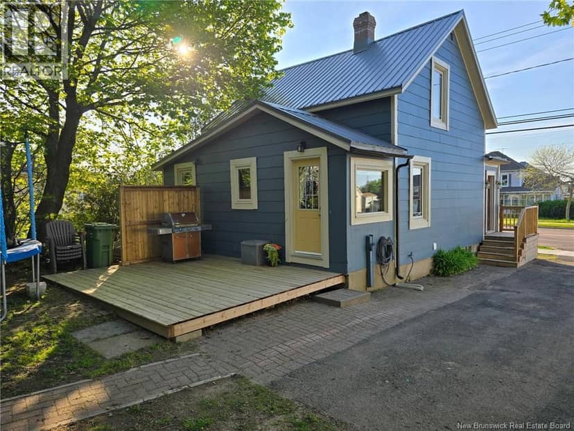 455 Main Street — photo 2 of 40