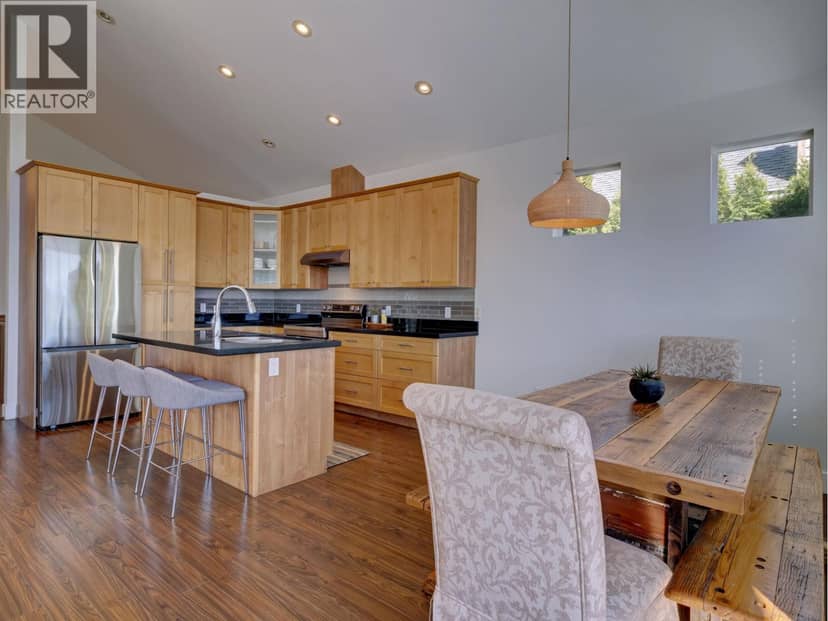 825 BAYVIEW HEIGHTS ROAD, Gibsons, photo 7