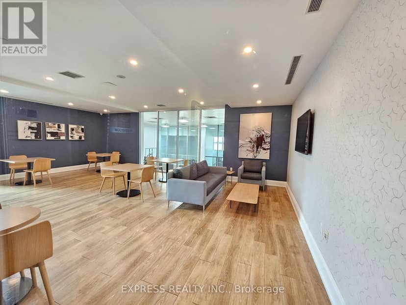 705 - 15 Fort York Boulevard — photo 20 of 21
