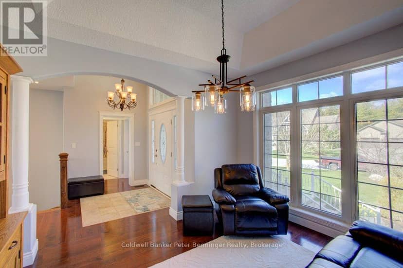 196 Birchwood Avenue — photo 8 of 40