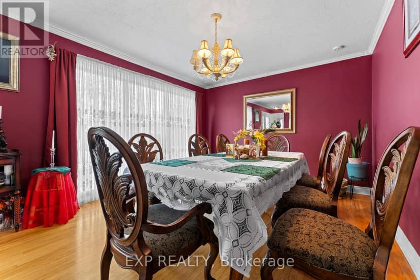 36 Shelley Street — photo 11 of 29