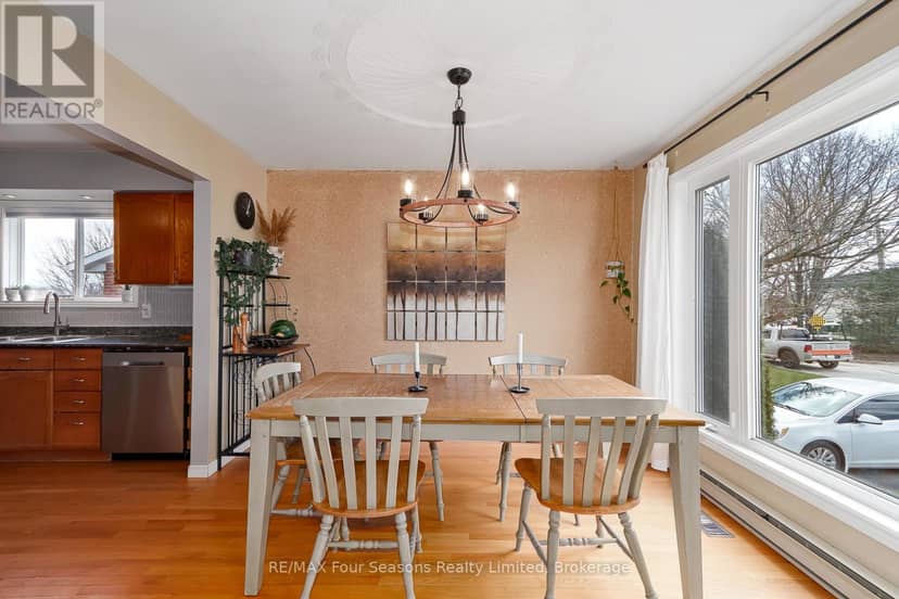 13 Clugston Drive — photo 17 of 40