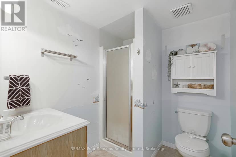 13 Clugston Drive — photo 33 of 40