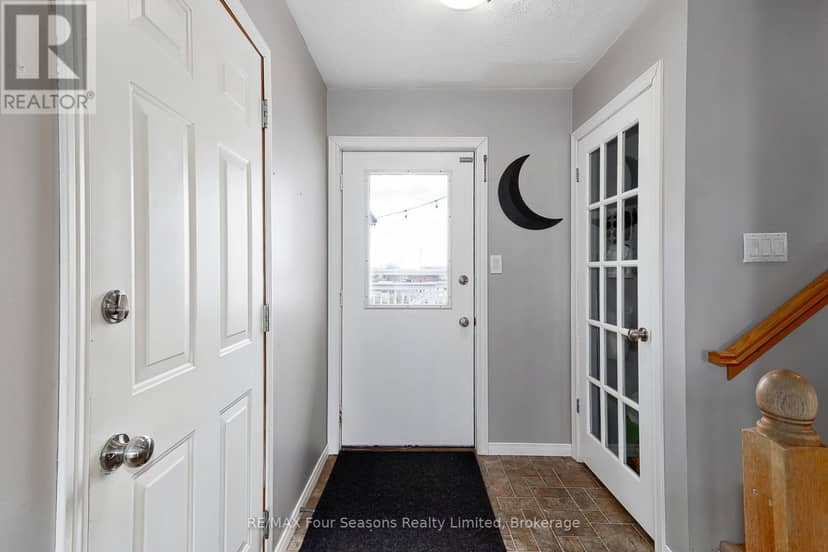 13 Clugston Drive — photo 40 of 40