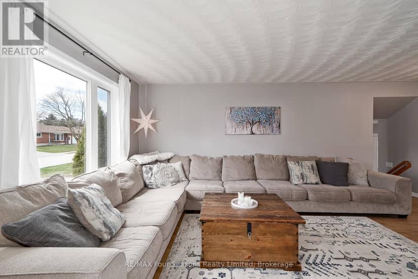 13 Clugston Drive — photo 8 of 40