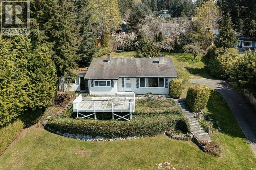 1708 OCEAN BEACH ESPLANADE, Gibsons, photo 5
