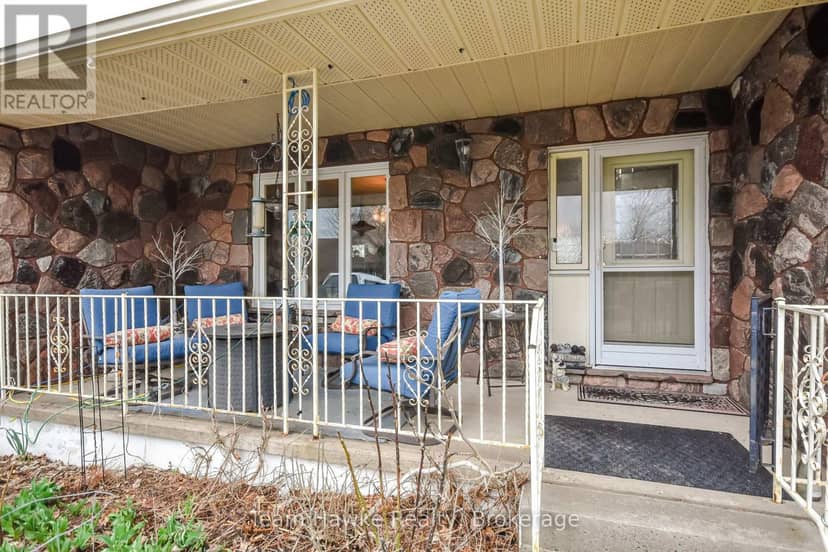 35 Brule Street — photo 4 of 40