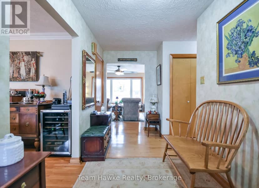 35 Brule Street — photo 6 of 40