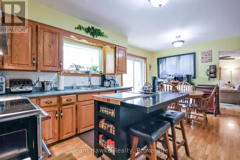 35 Brule Street — photo 7 of 40