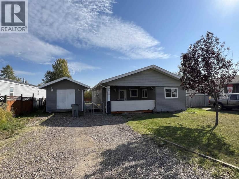 5228 40 STREET, Fort Nelson