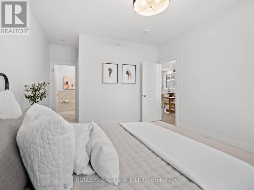 512 Royal Ridge Drive — photo 10 of 14
