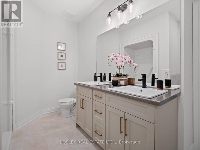 512 Royal Ridge Drive — photo 6 of 14
