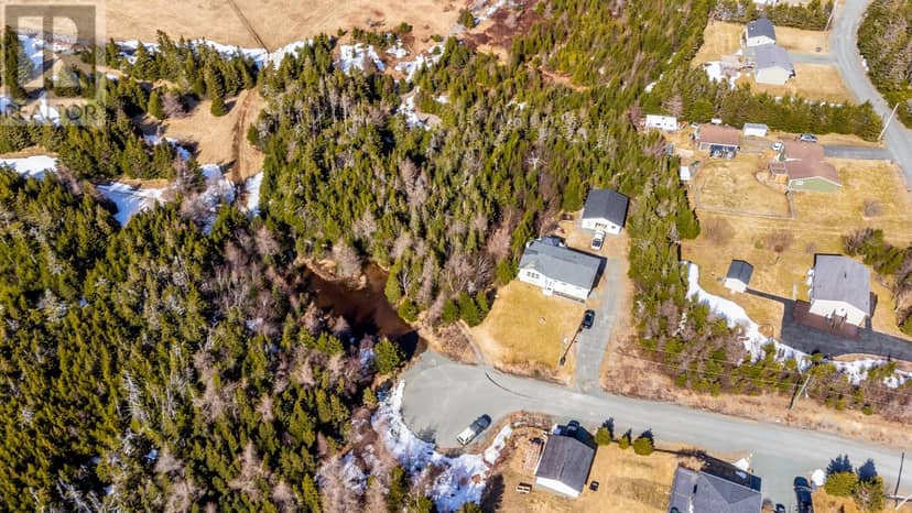 355-365 Pouch Cove Highway — photo 21 of 25
