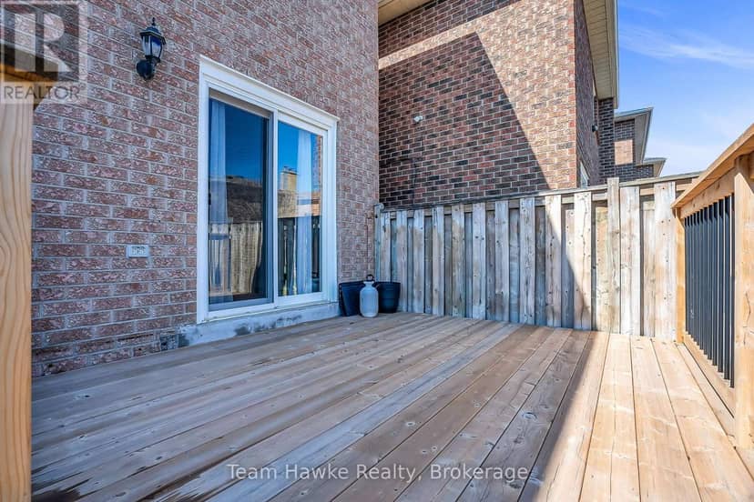 15 White Boulevard — photo 25 of 29