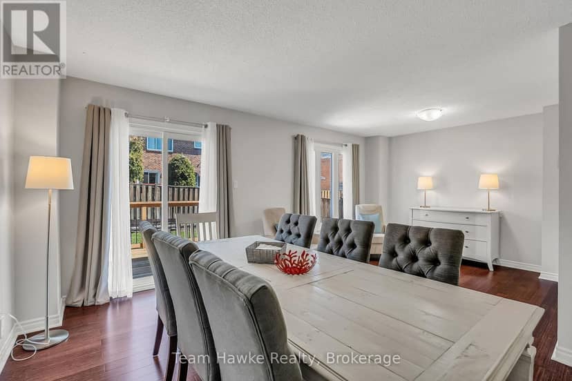 15 White Boulevard — photo 7 of 29