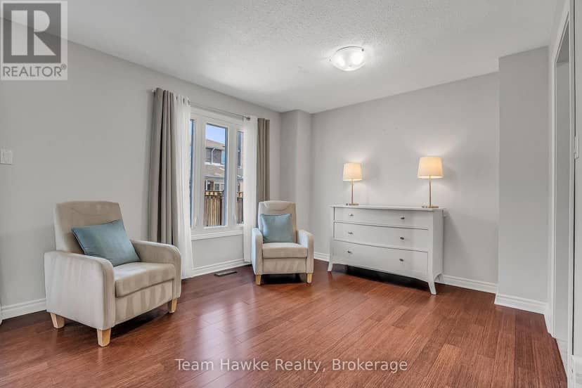 15 White Boulevard — photo 8 of 29