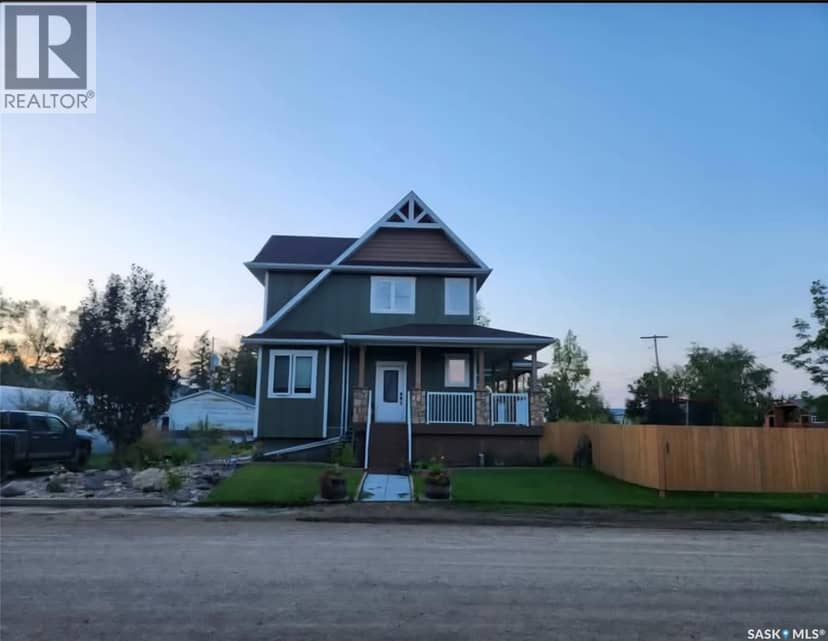 105 Francis STREET — photo 1 of 29